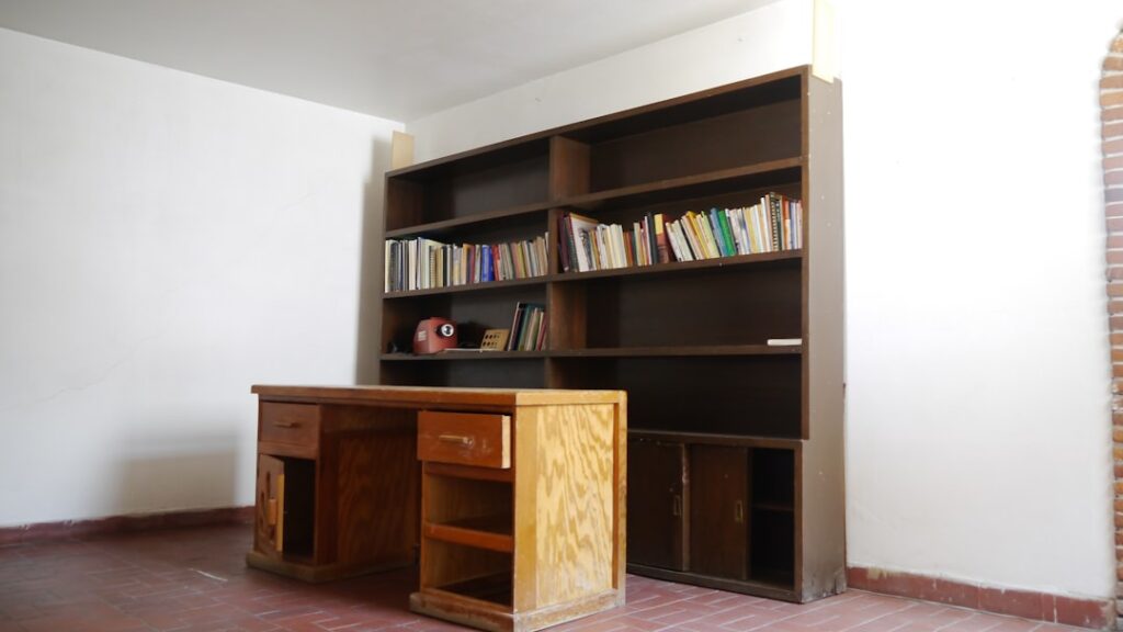 Photo refurbish furniture