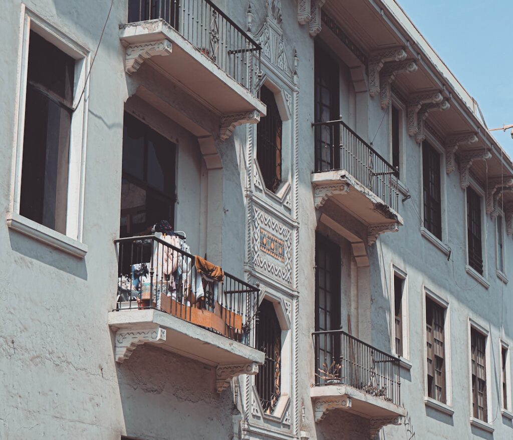 Photo organize balcony