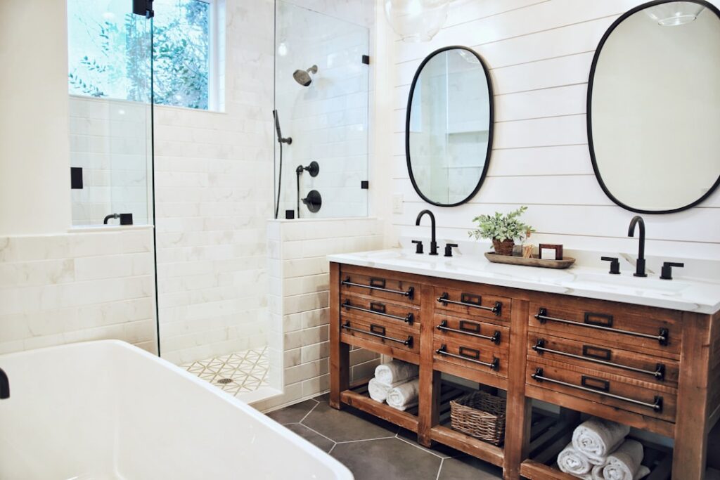 Photo bathroom furniture