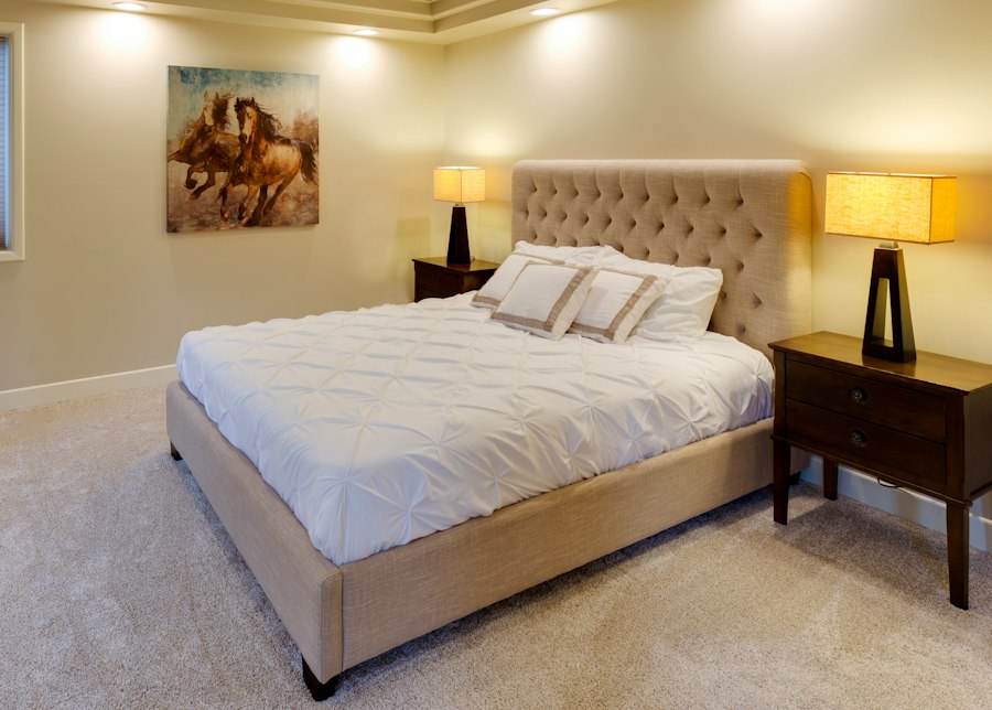 Photo bedroom furniture essentials